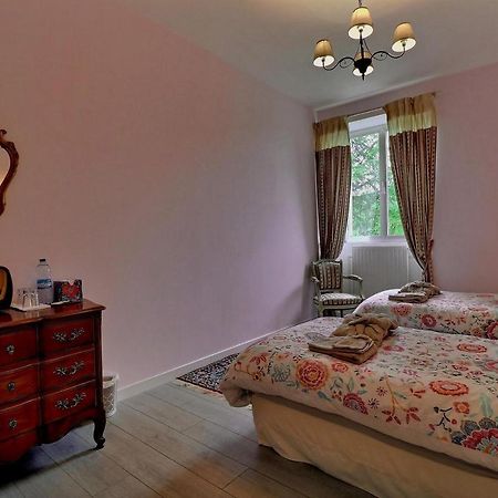 Les Voisins De L'Illet Bed and Breakfast Erce-pres-Liffre Eksteriør billede